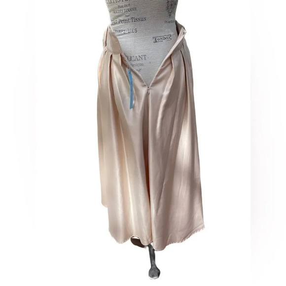 She + Sky Hi Lo Skirt satin Beige NWT Small - Picture 2 of 12
